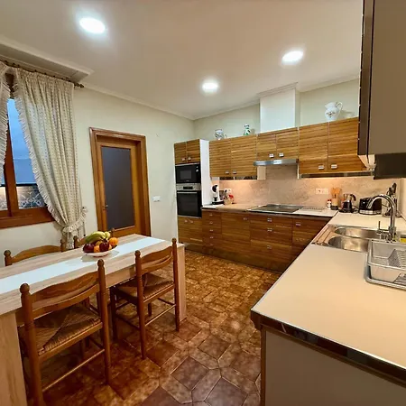 A R Benjamin * Artana