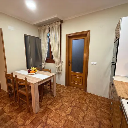 A R Benjamin Tatil Evi