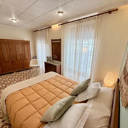 A R Benjamin * Artana