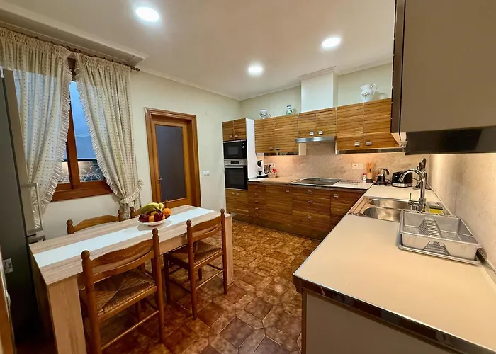 A R Benjamin * Artana